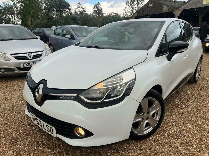 Renault Clio 1.2 16V Dynamique Medianav White #2