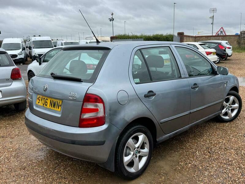 Skoda Fabia 1.4 16V Ambiente Grey #4