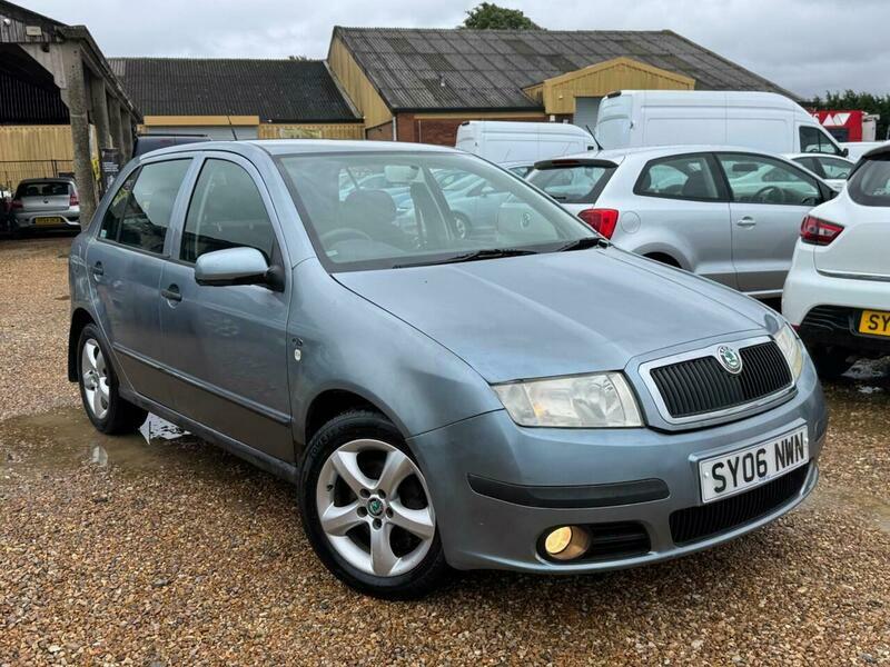 Skoda Fabia 1.4 16V Ambiente Grey