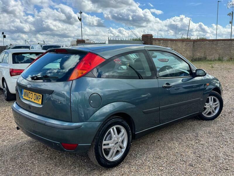 Ford Focus 1.6I 16V LX Grey #4