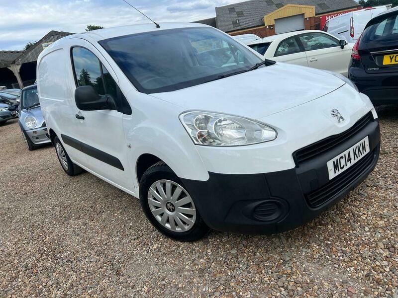 Peugeot Partner  White #21