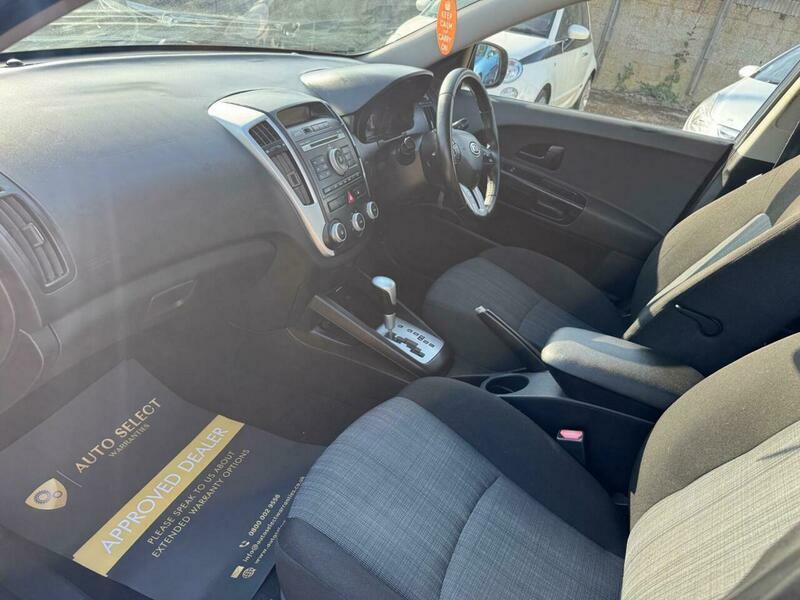 Kia Ceed 1.4 Crdi 1 White #18