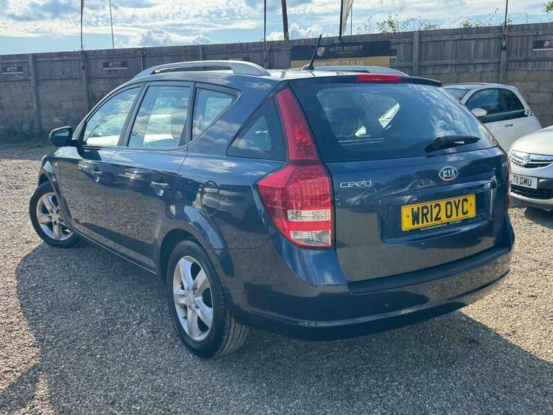 Kia Ceed 1.4 Crdi 1 White #7