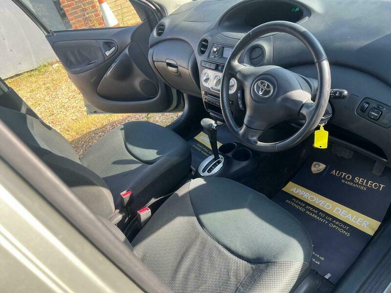 Toyota Yaris 1.4 D-4d T3 Silver #34