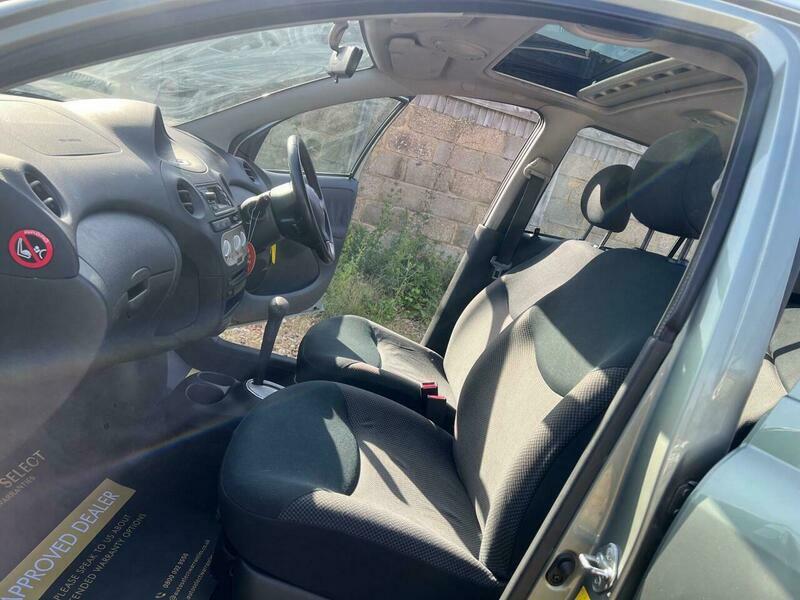Toyota Yaris 1.4 D-4d T3 Silver #29