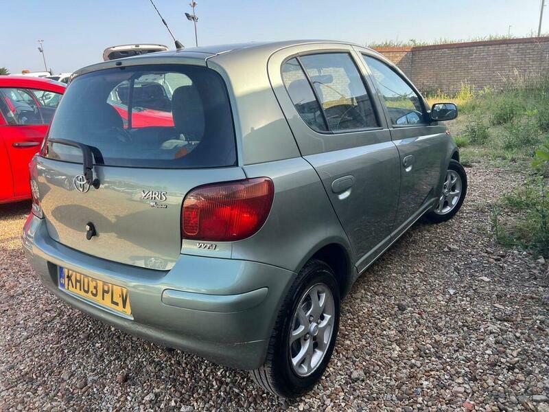 Toyota Yaris 1.4 D-4d T3 Silver #1