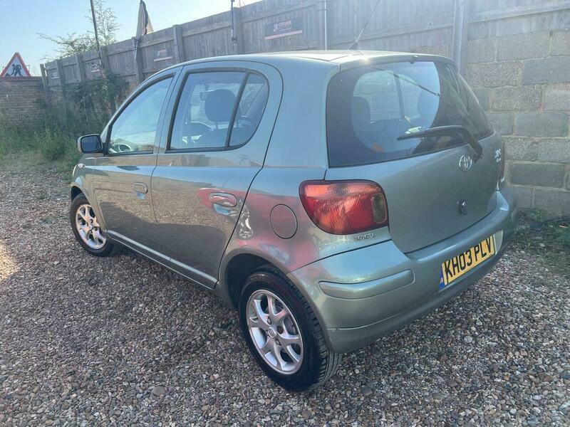 Toyota Yaris 1.4 D-4d T3 Silver #23