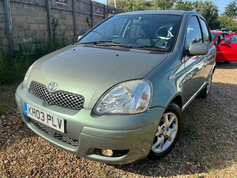 Toyota Yaris 1.4 D-4d T3 Silver #3
