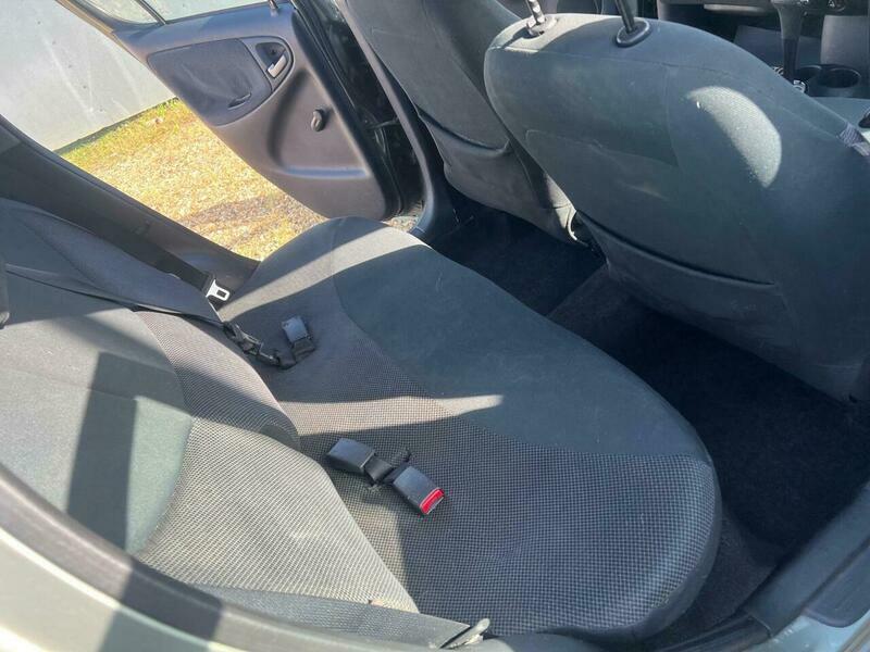 Toyota Yaris 1.4 D-4d T3 Silver #32