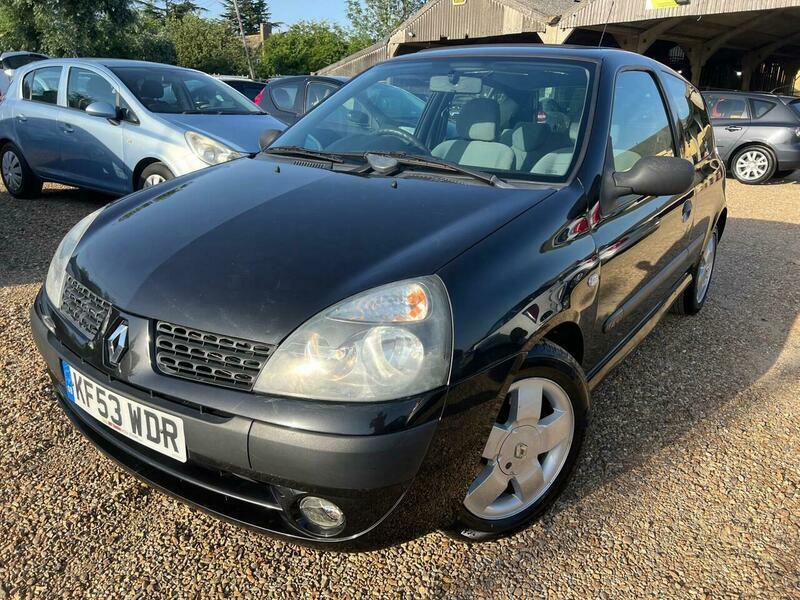 Renault Clio 1.4 16V Expression Black #5