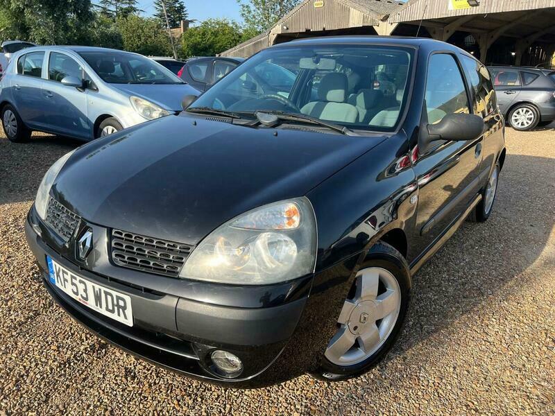 Renault Clio 1.4 16V Expression Black