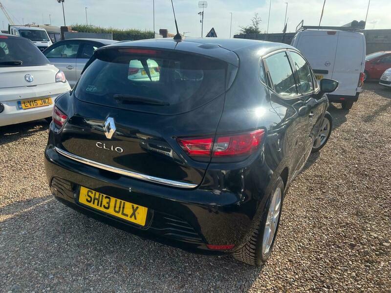 Renault Clio 1.2 16V Dynamique Medianav Black #6