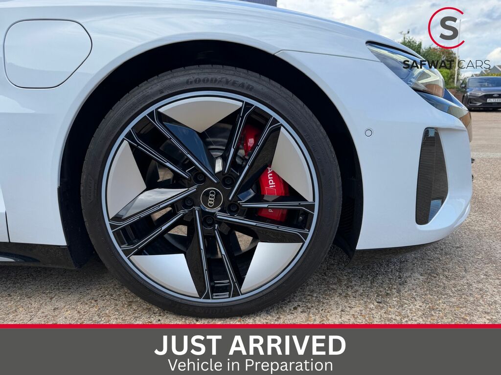 Audi Rs E-Tron Gt 2024 93.4Kwh Carbon Vorsprung Saloon Black #3