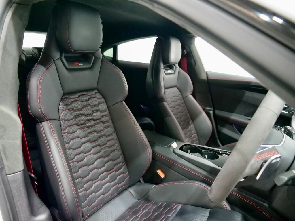 Audi Rs E-Tron Gt 2024 93.4Kwh Carbon Vorsprung Saloon Black #3