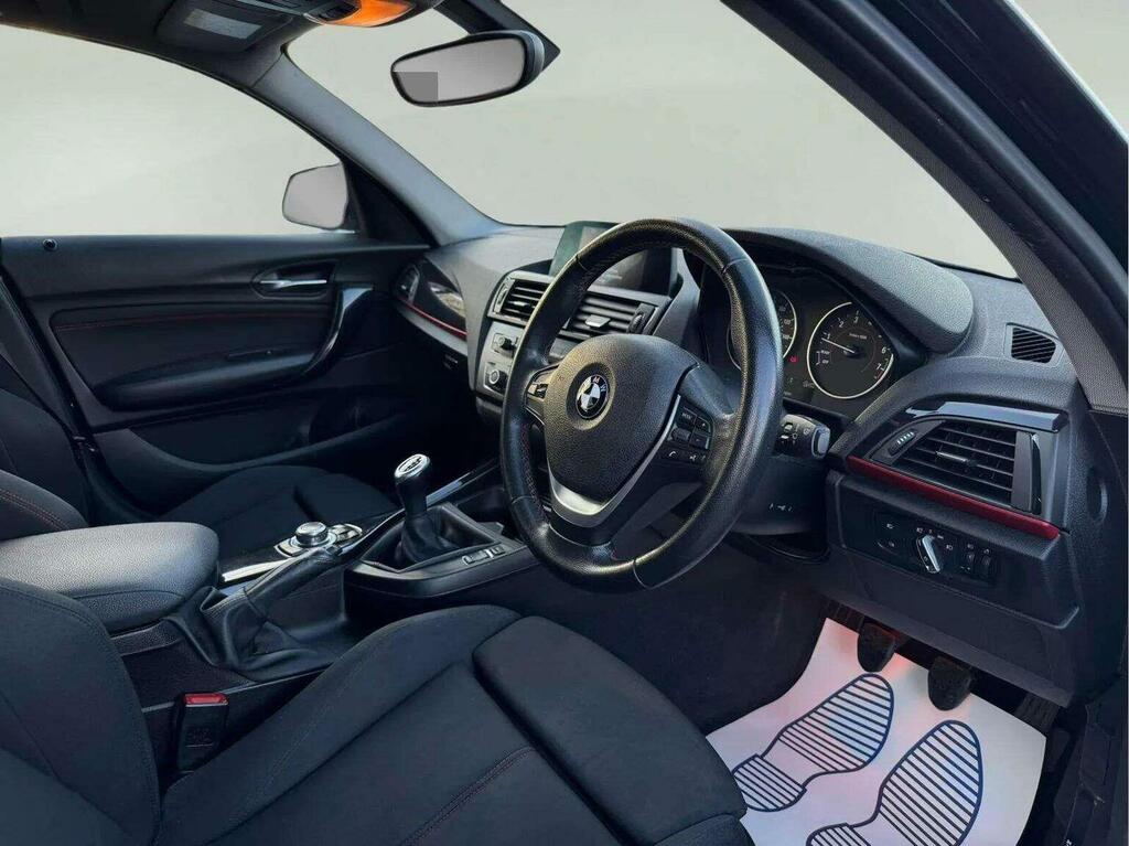 BMW 1 Series Hatchback Black #13