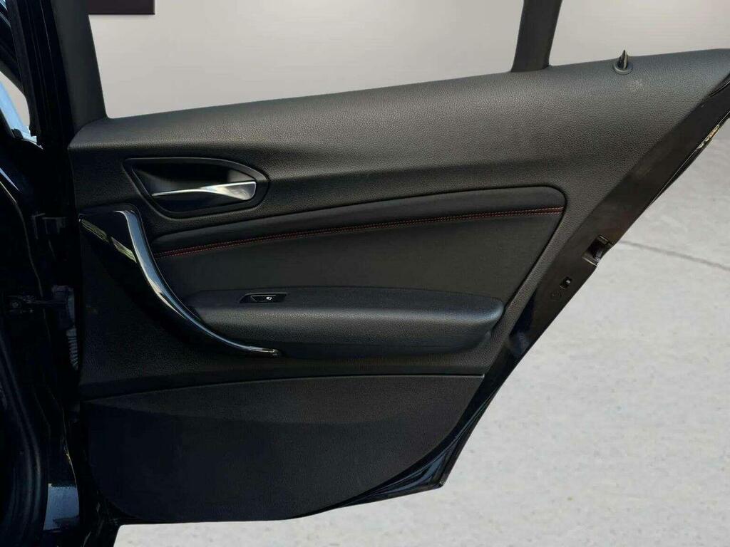 BMW 1 Series Hatchback Black #32