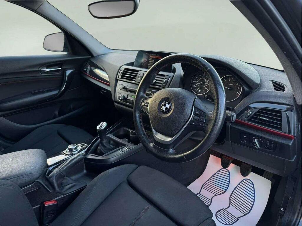 BMW 1 Series Hatchback Black #17