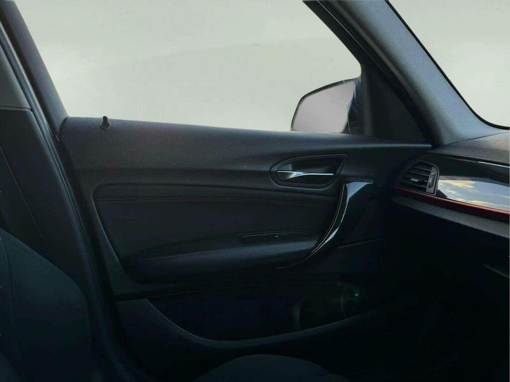 BMW 1 Series Hatchback Black #43