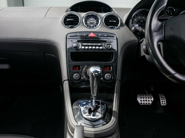 Peugeot RCZ White #17