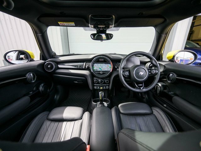 Mini Electric 2021 Cooper Se 32.6Kwh Level 3 Hatchback Elect Black #3