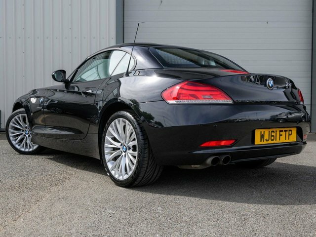 BMW Z4 2011 2.5 23I Convertible Sdrive Eu Black #2