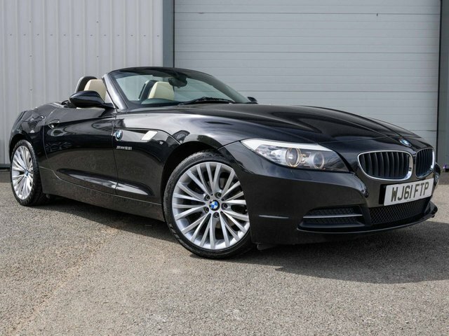BMW Z4 2011 2.5 23I Convertible Sdrive Eu Black #4