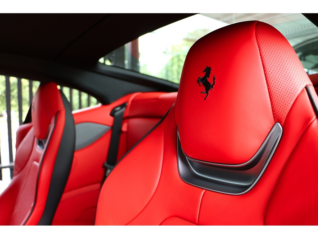 Ferrari Portofino M #22