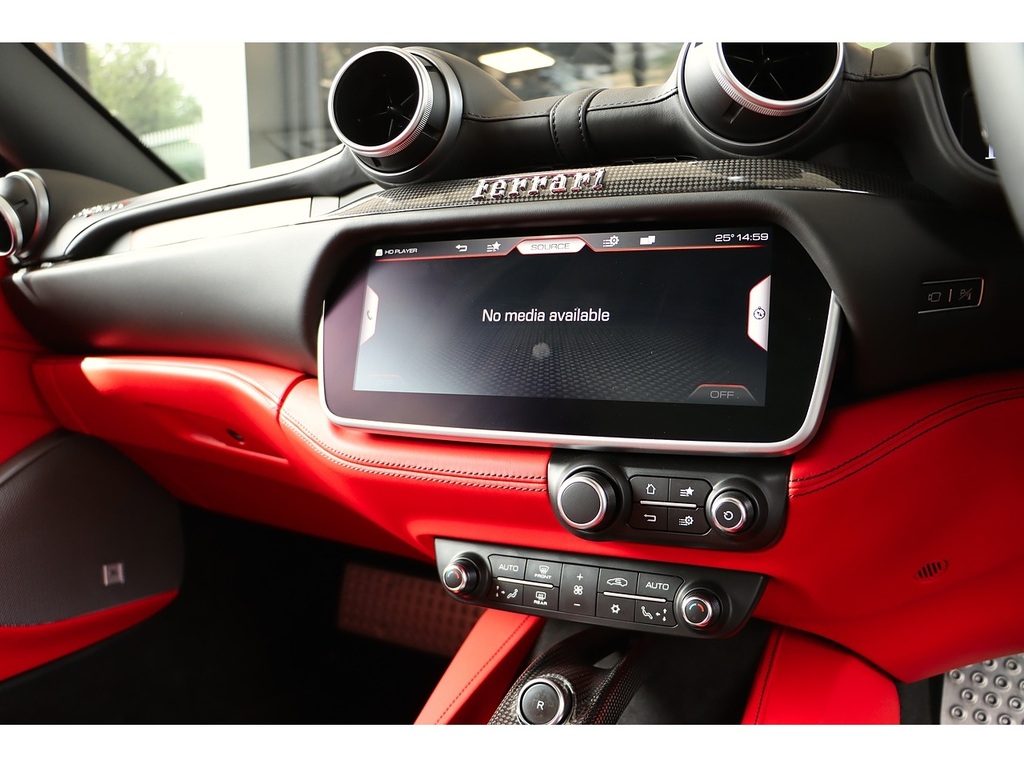 Ferrari Portofino M #25