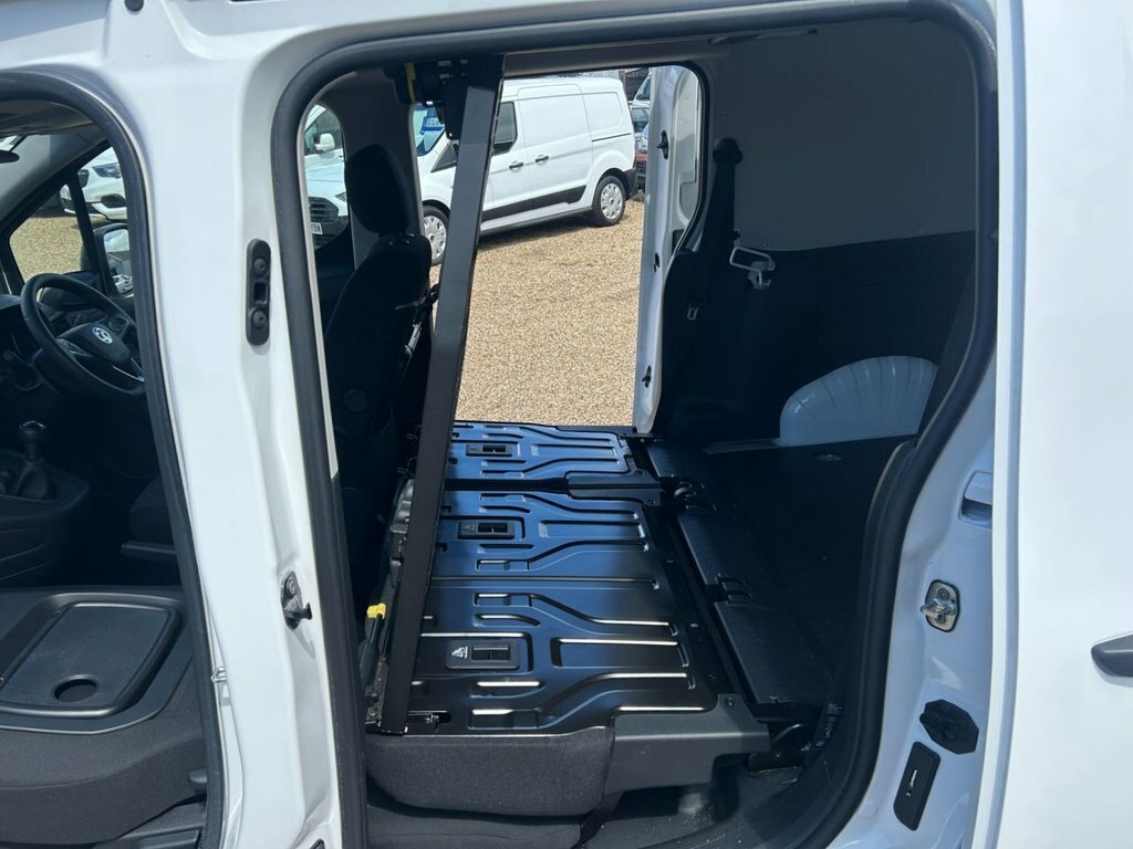 Vauxhall Combo 1.2 Energy Ss 129 Bhp Blue #30