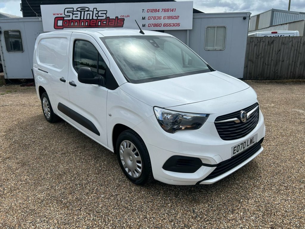 Vauxhall Combo 1.5L Sportive White #4