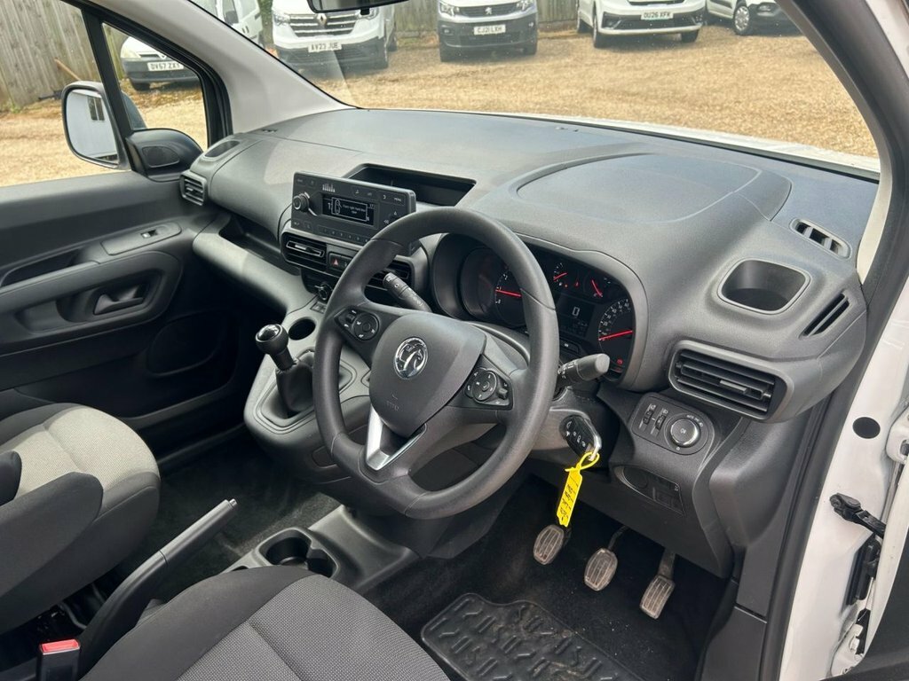 Vauxhall Combo 1.2 Energy Ss 129 Bhp Blue #8