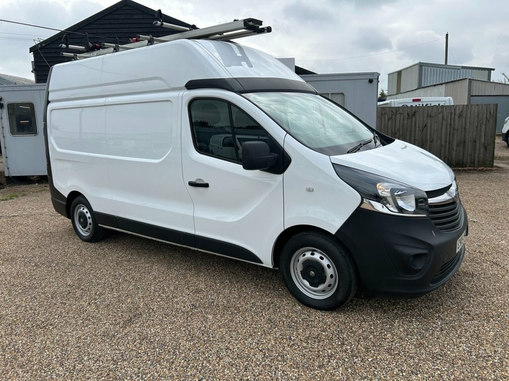 Vauxhall Vivaro Mpv White #6