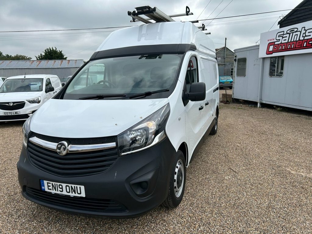 Vauxhall Vivaro Mpv White #3
