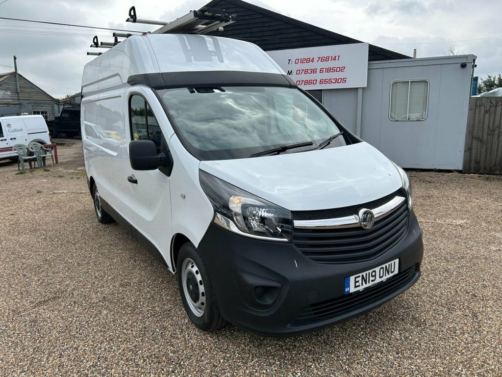 Vauxhall Vivaro Mpv White #5
