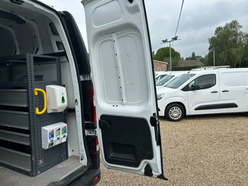 Vauxhall Vivaro Panel Van 1.6 Cdti 2900 Biturbo Ecotec Sportive L2 Grey #18