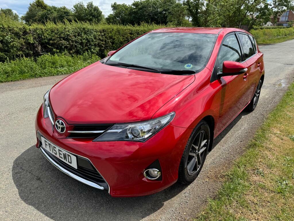 Toyota Auris 1.6 V-matic Icon Plus Multidrive S Euro 5 FY15EWD Red #3