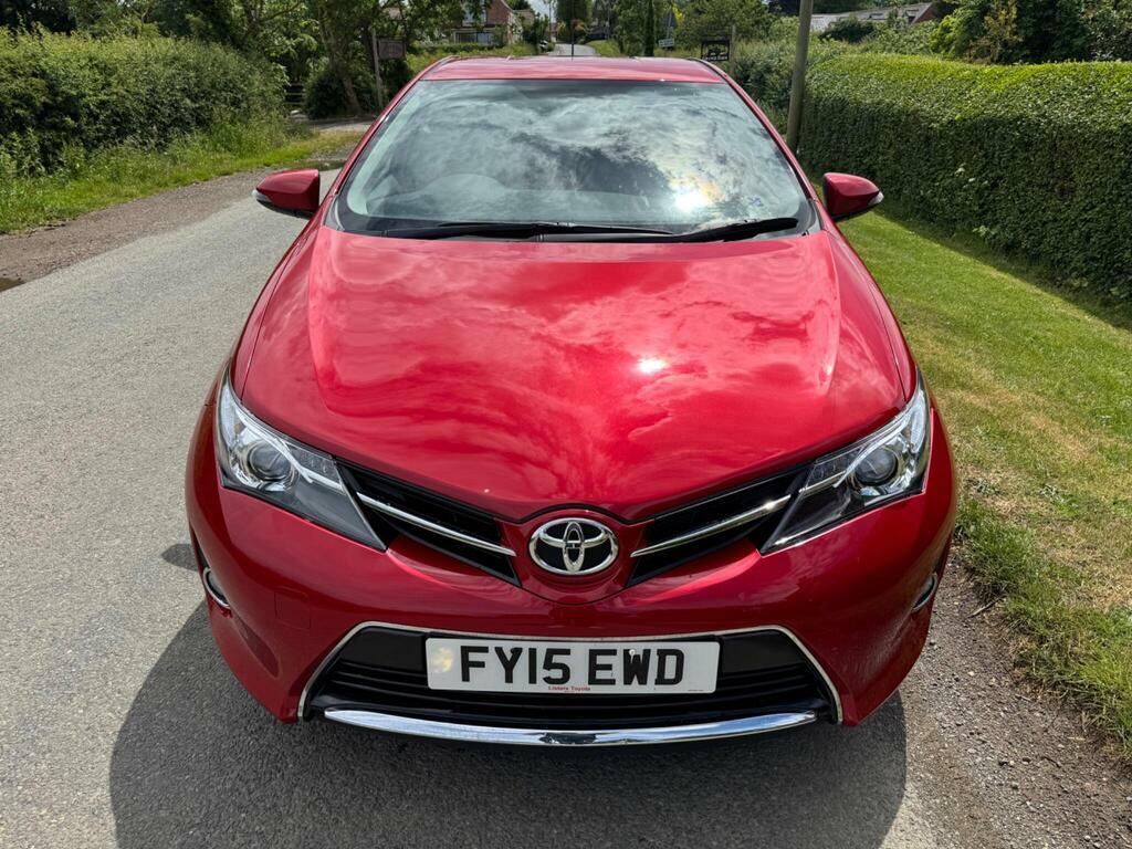 Toyota Auris 1.6 V-matic Icon Plus Multidrive S Euro 5 FY15EWD Red #2