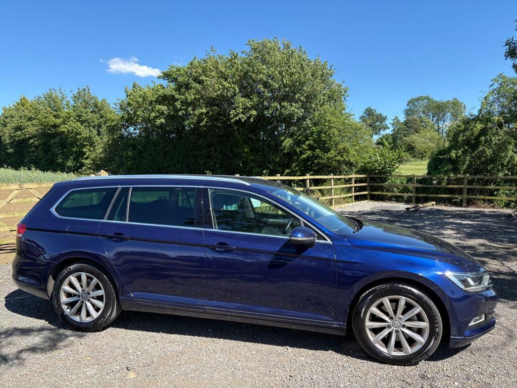 Volkswagen Passat Gt Blue #7