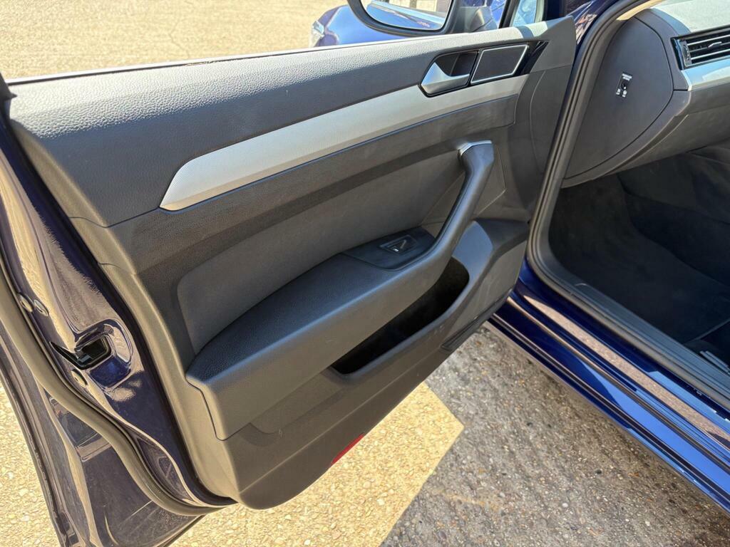 Volkswagen Passat Gt Blue #16