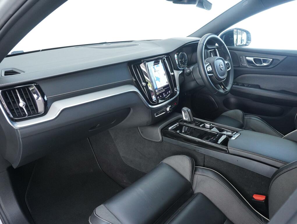 Volvo S60 Saloon  #10
