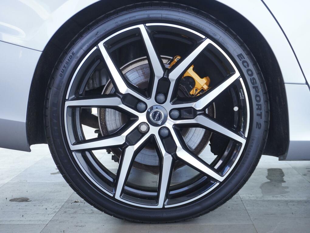 Volvo S60 2.0H T8 Recharge 11.6Kwh Polestar Engineered Saloo Silver #2