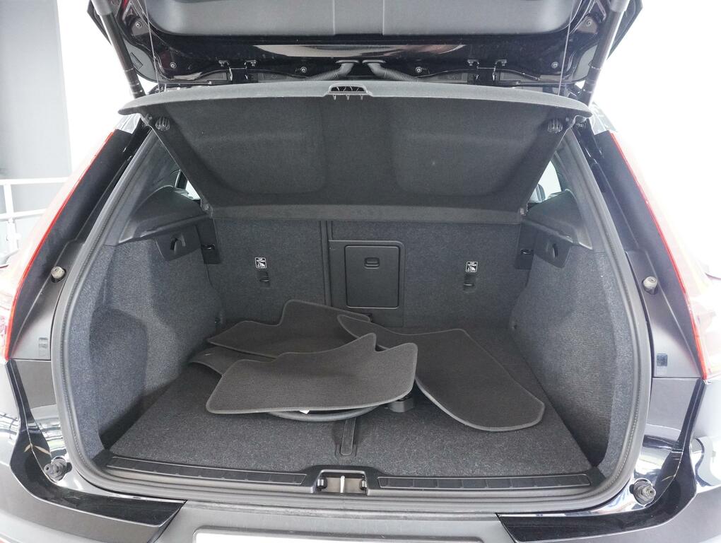 Volvo XC40 Recharge Twin 82Kwh Ultimate Suv BD73XCG Black #6
