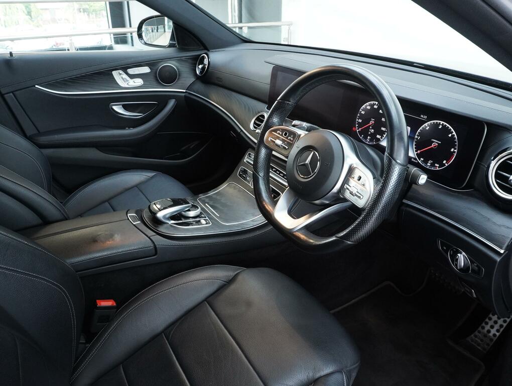 Mercedes-Benz E Class 2.0 E220d Amg Line Edition Premium Saloon Di CVZ7686 Black #3