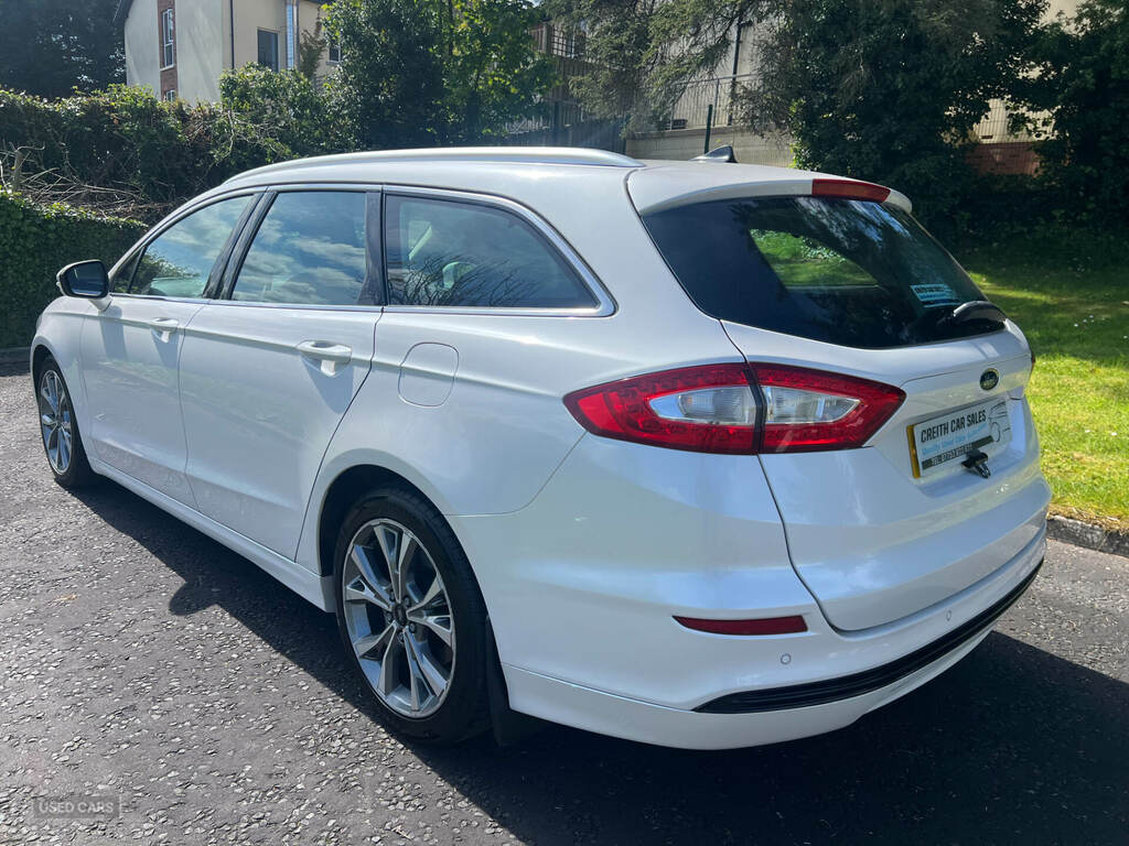 Ford Mondeo 2.0 Tdci Econetic Titanium FH65SYF White #2
