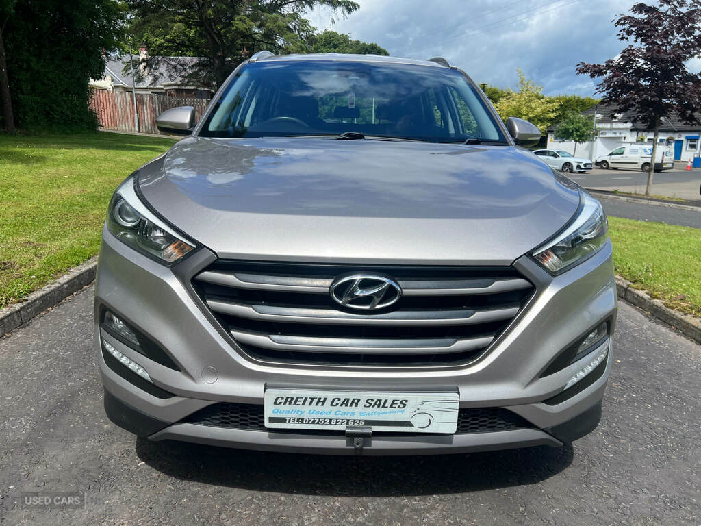 Hyundai Tucson 1.7 Crdi Blue Drive Se 2Wd Silver #2