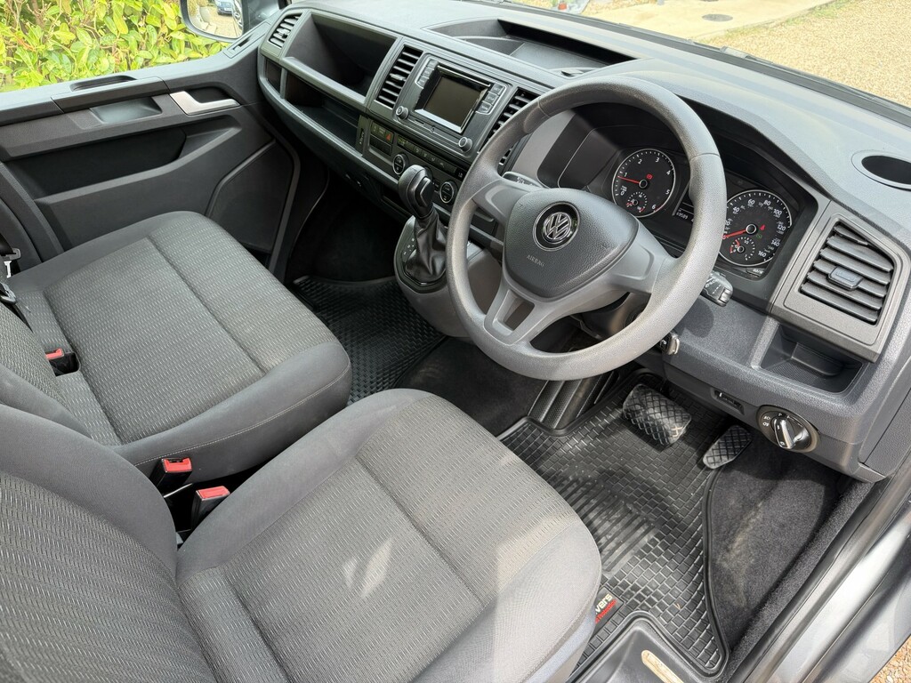 Volkswagen Transporter Shuttle 2.0 Tdi Se GM19BLV Grey #2