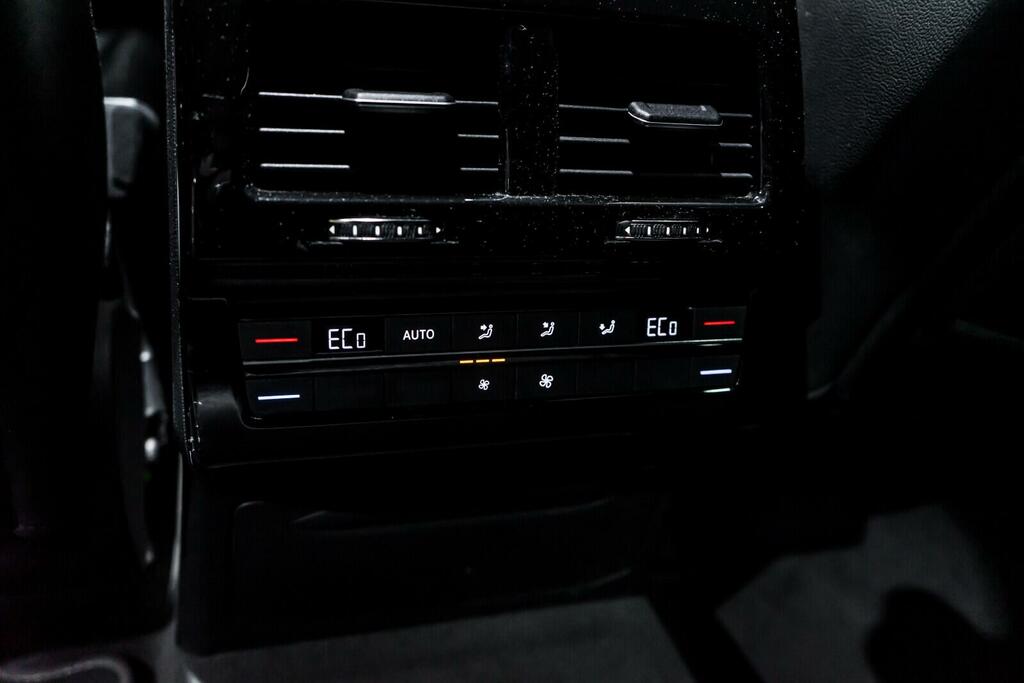 Volkswagen Touareg R-line Tech Grey #17