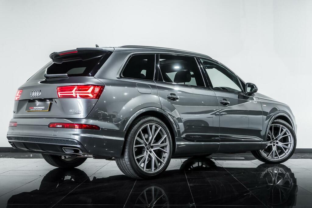 Audi Q7 Black Edition Grey #3