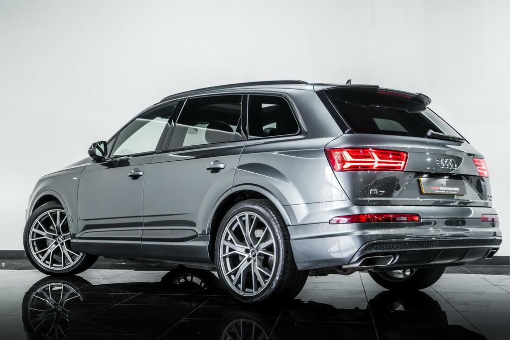 Audi Q7 Black Edition Grey #4