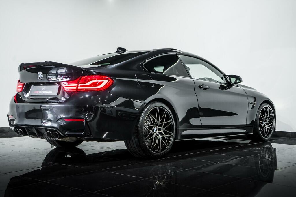 BMW M4 Competition Black #6